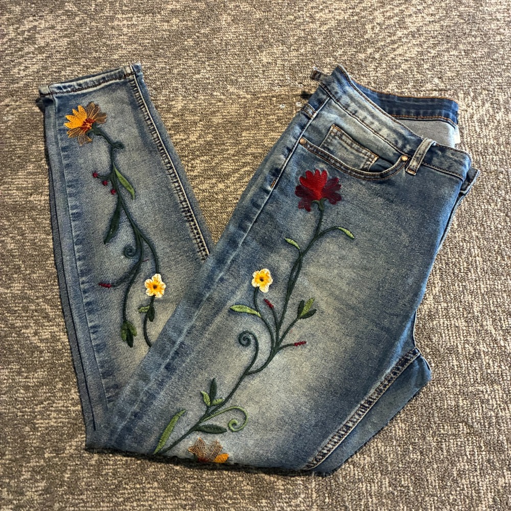Venus Embroidered Floral Skinny Jeans Womens Size 8 Cottagecore Light Wash Ankle - Picture 11 of 12